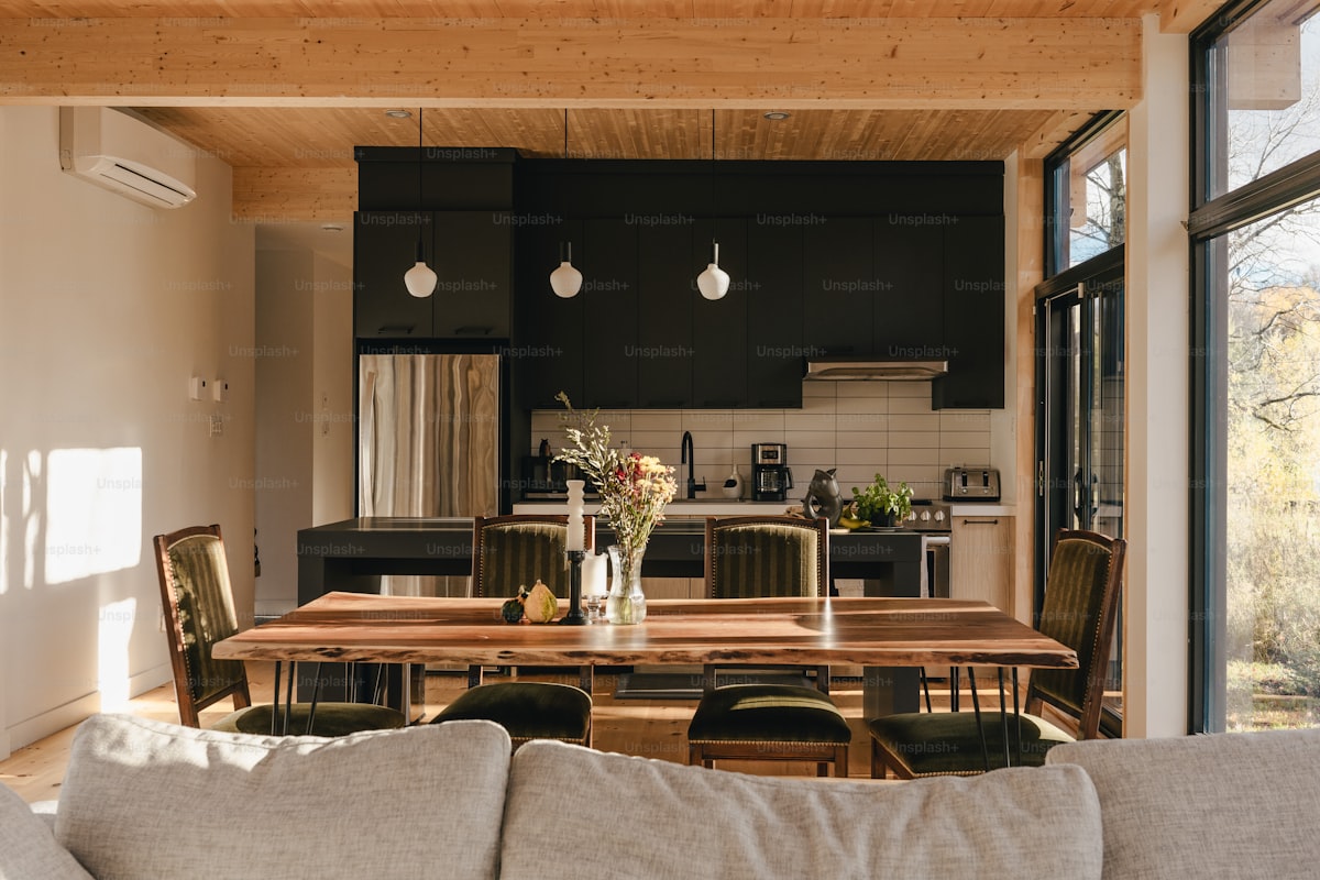 Window Installation: DIY vs. Hiring a Pro
